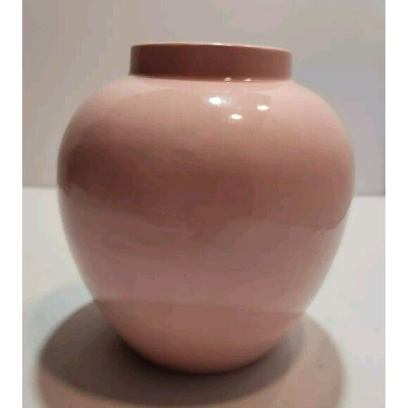 Vtg Pink Vase/Ginger Jar With White Lamb Outlined 6" Tall By 5.5" Wide - Picture 4 of 12